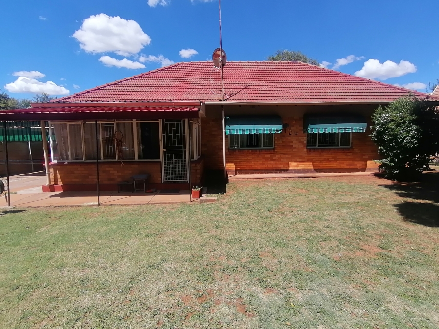 3 Bedroom Property for Sale in Stilfontein Ext 4 North West